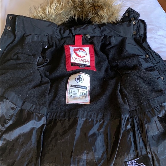 COPY - Canada 🇨🇦 weather gear faux for coat 🧥 - Picture 5 of 15